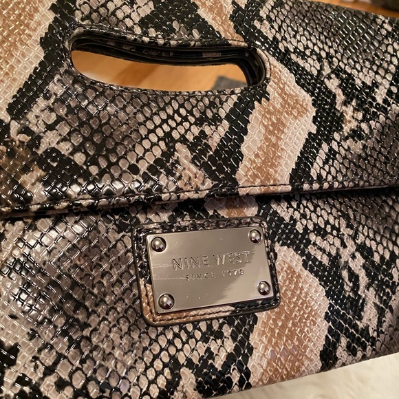 Nine West Clutch Me Up Python Print Clutch - Picture 6 of 7